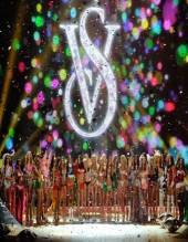 Смотреть онлайн The Victorias Secret Fashion Show (2012) - HD 720p качество бесплатно  онлайн